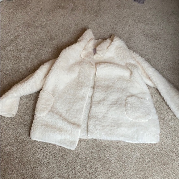 Sweaters - Sweater